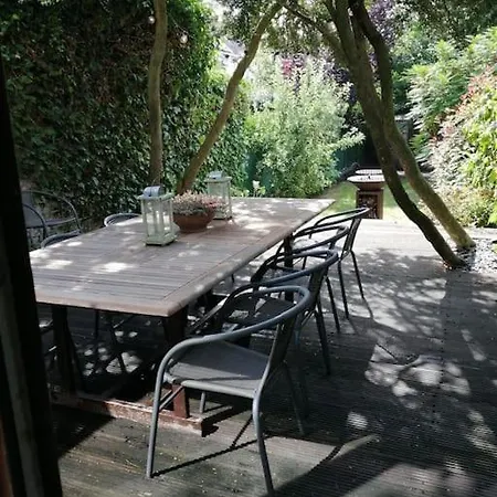 Huize La Passion Vacationhouse 10 Min Walk From The Sea 펜션 미들케르케