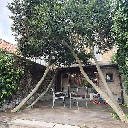 Huize La Passion Vacationhouse 10 Min Walk From The Sea Semesterbostad